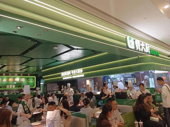 能年销500万+接待超800万人？冰球突破游戏都说餐厅生意差为何他们(图9)